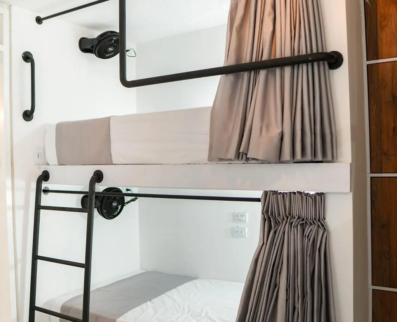 Qantic Lodging Медельин