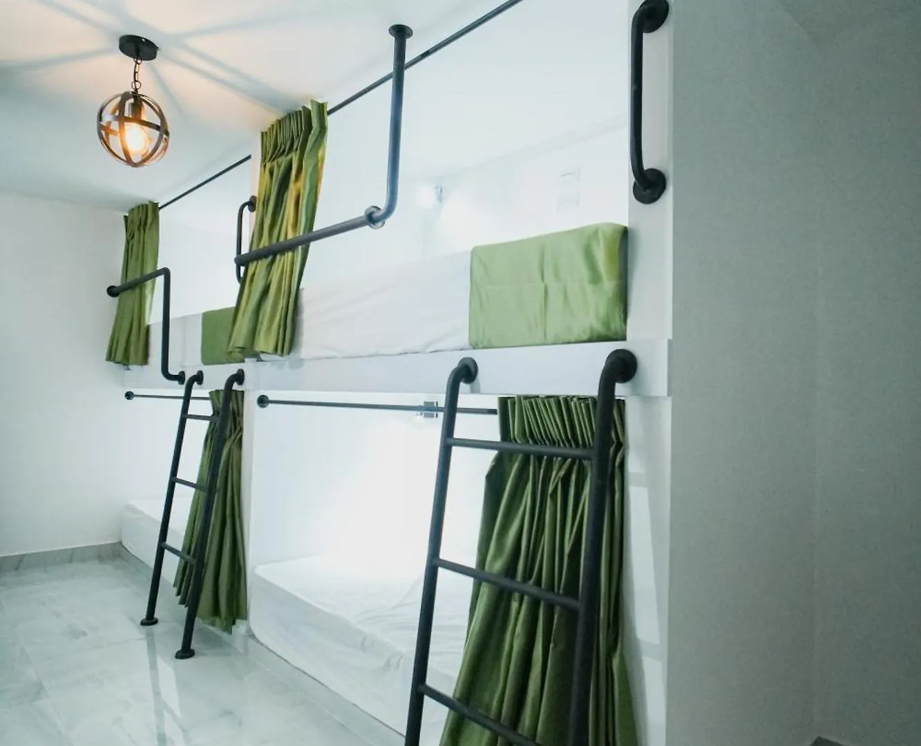 Qantic Lodging Medellin 0*,