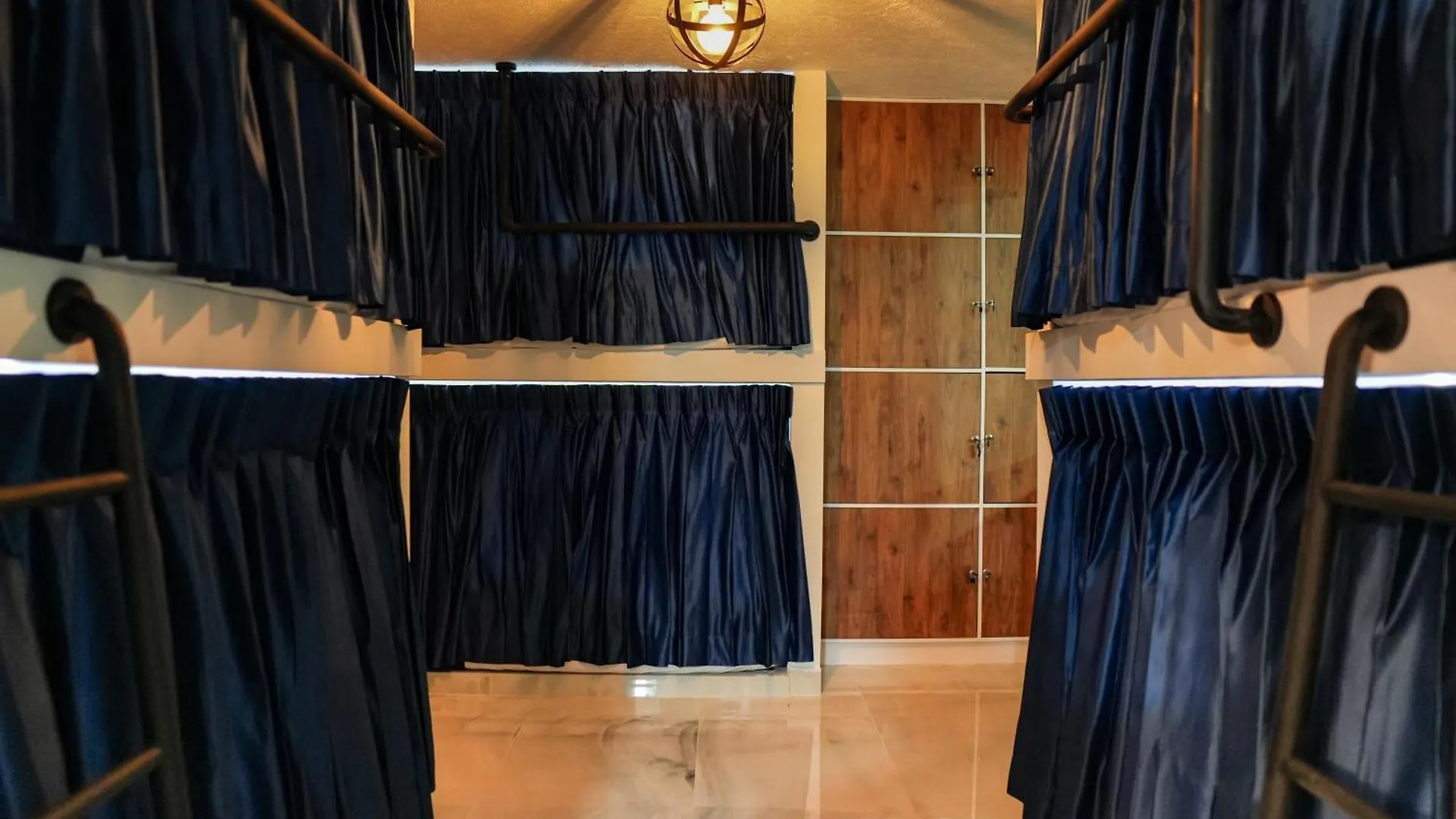 Guest house Qantic Lodging Medellin Colombia