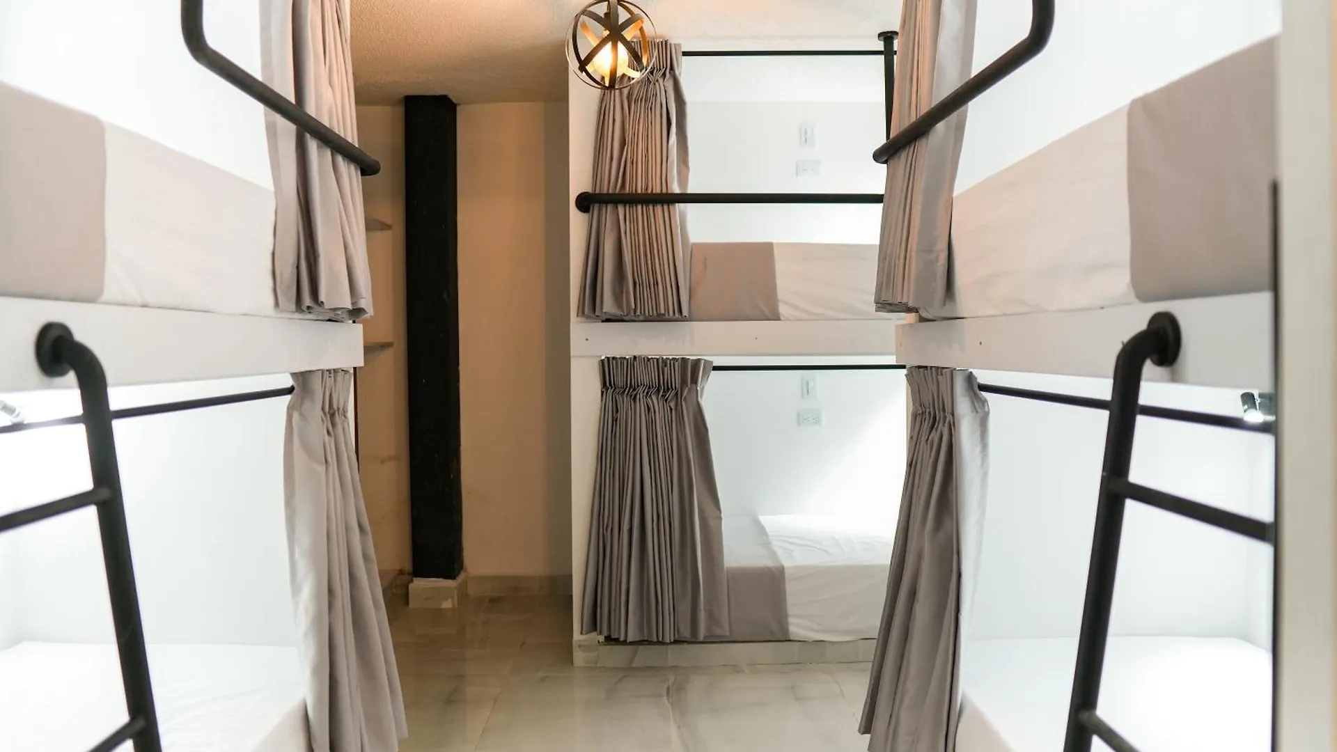 Guest house Qantic Lodging Medellin